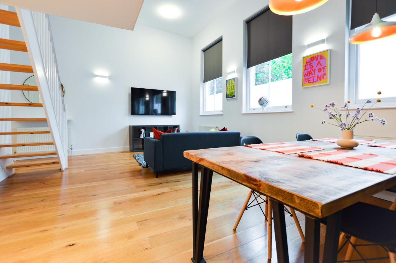 Spacious West Hampstead Apartment With Mezzanine Bedroom By Concept Apartments ลอนดอน ภายนอก รูปภาพ
