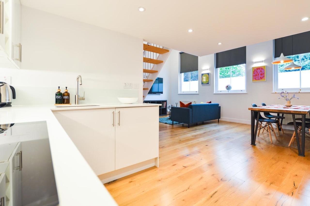 Spacious West Hampstead Apartment With Mezzanine Bedroom By Concept Apartments ลอนดอน ภายนอก รูปภาพ