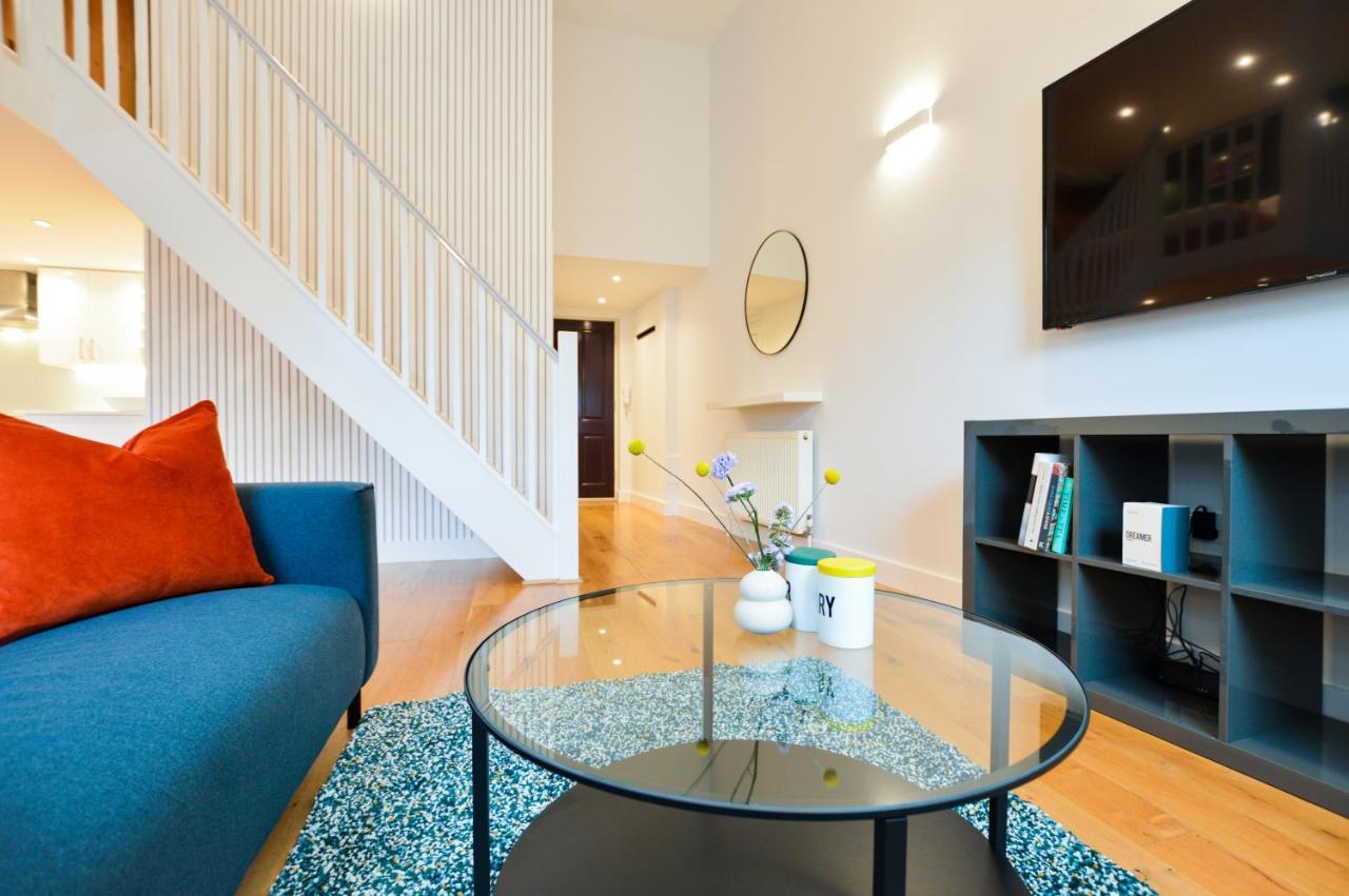 Spacious West Hampstead Apartment With Mezzanine Bedroom By Concept Apartments ลอนดอน ภายนอก รูปภาพ